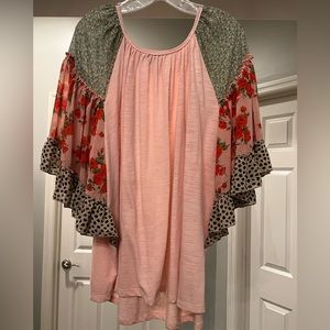Peach pink Top with elegant boho floral and leopard print sleeves, oversized S